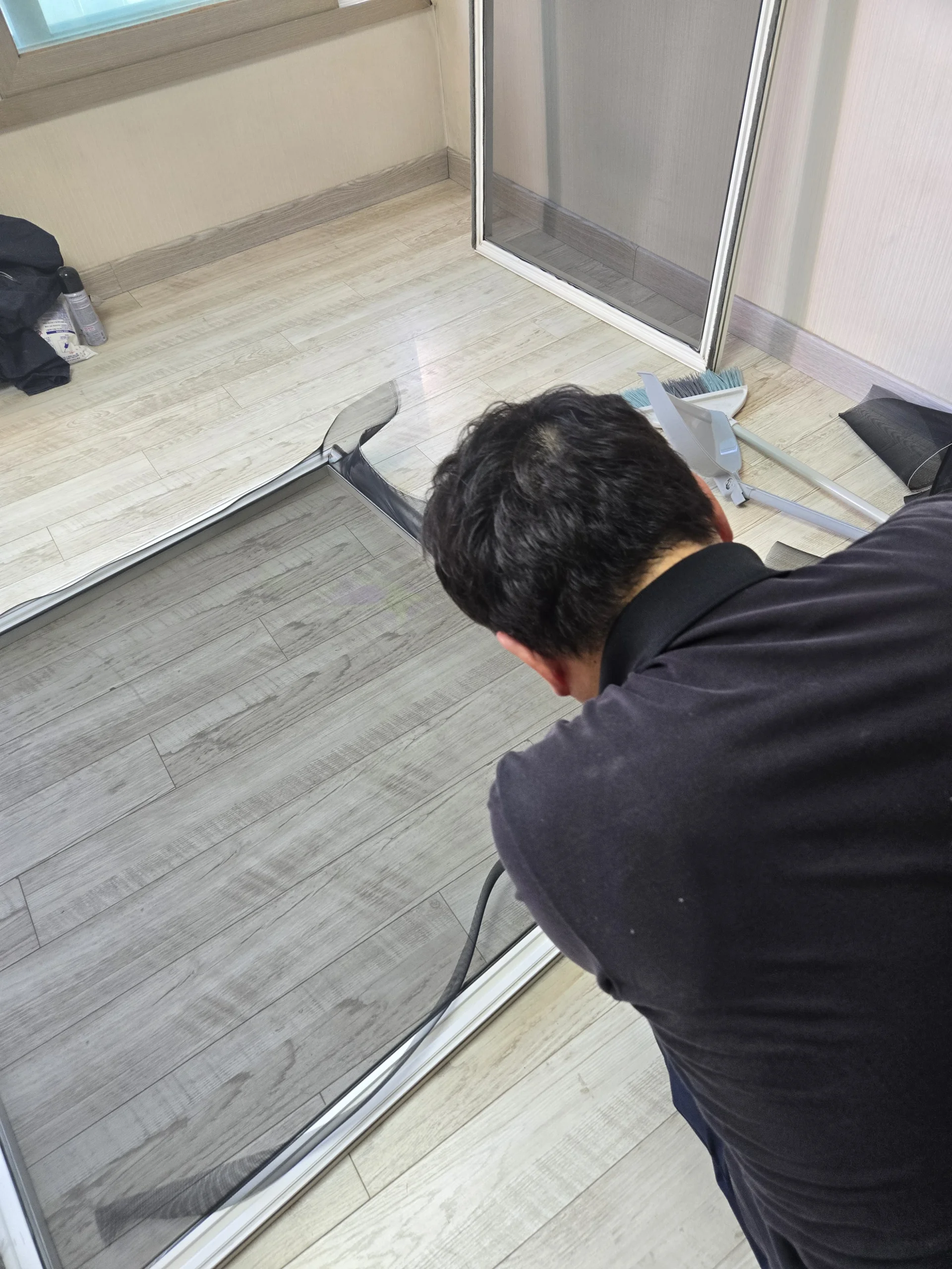 방충망 교체 실습 사진